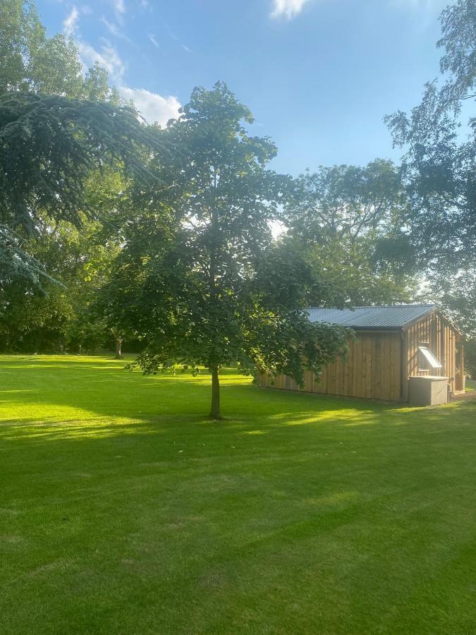 Meadows Lodge Йорк Экстерьер фото